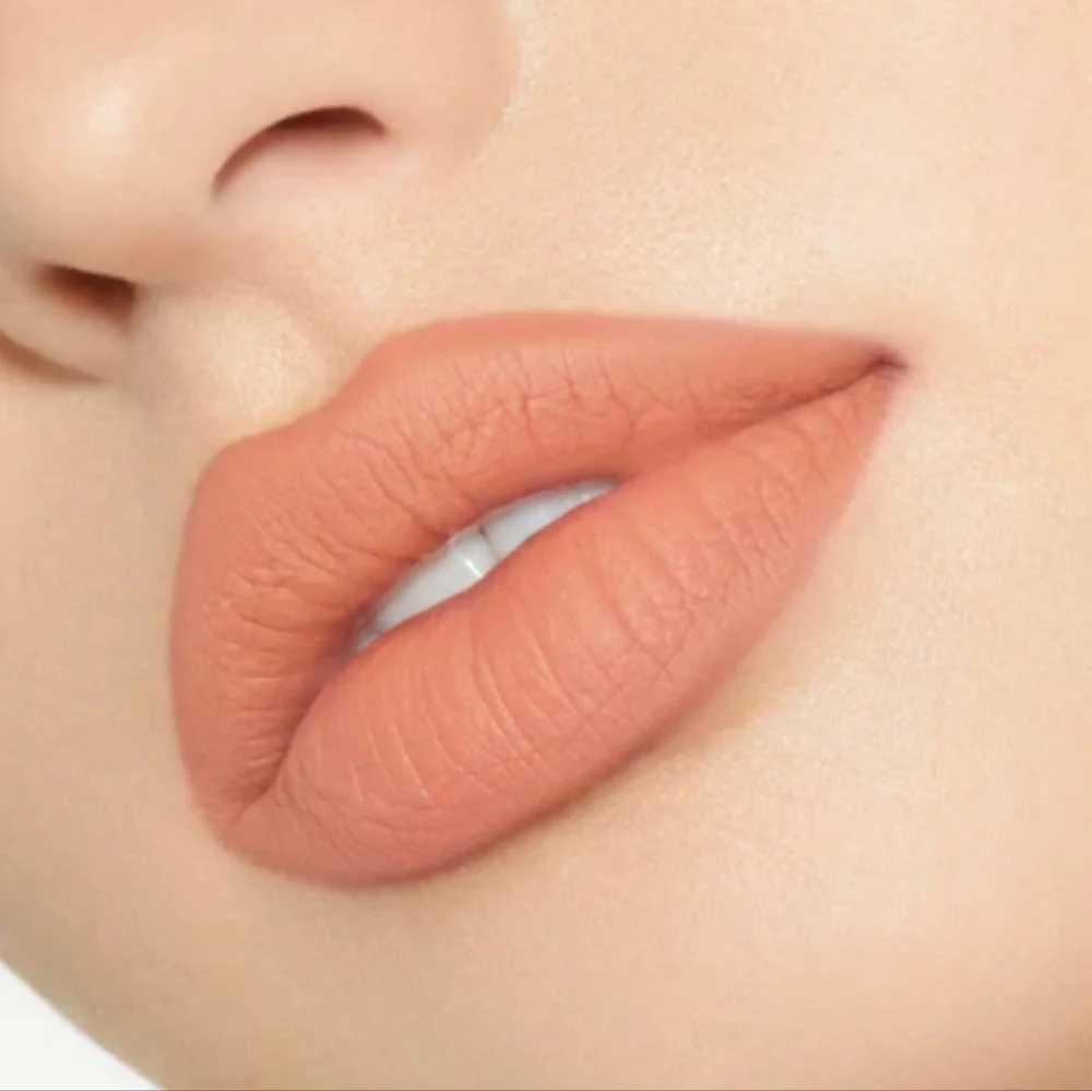 Kylie Cosmetics Matte Liquid Lipstick in Another Day, Another Nude